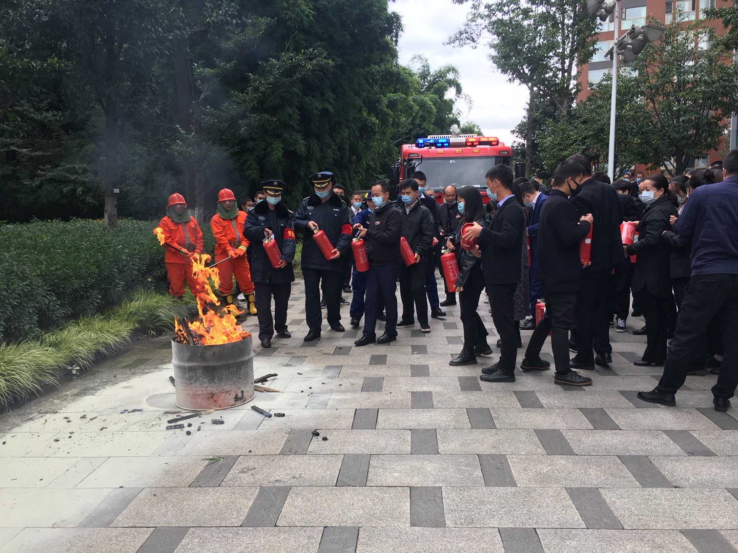 阳光人寿云南分公司组织开展员工消防安全培训